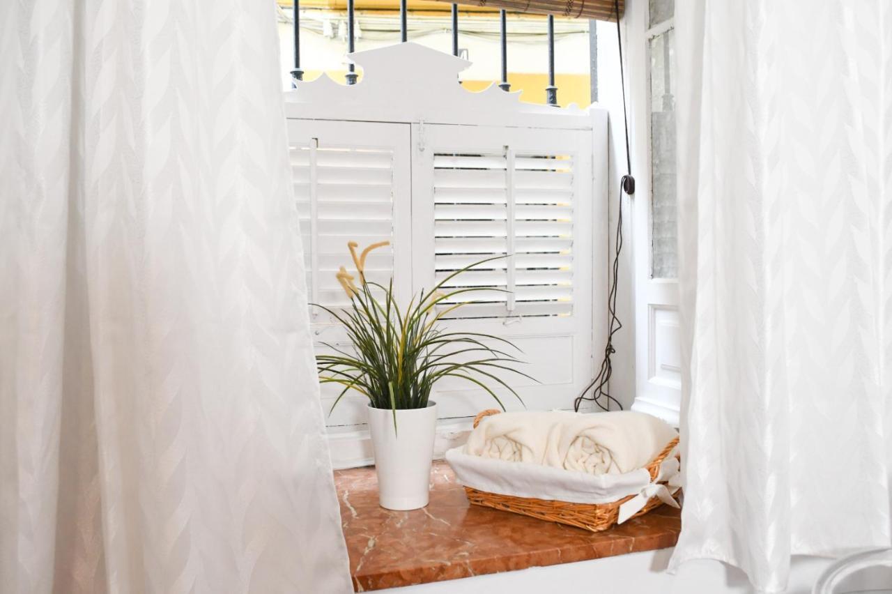 Apartamento Descalzos Seville Exterior photo